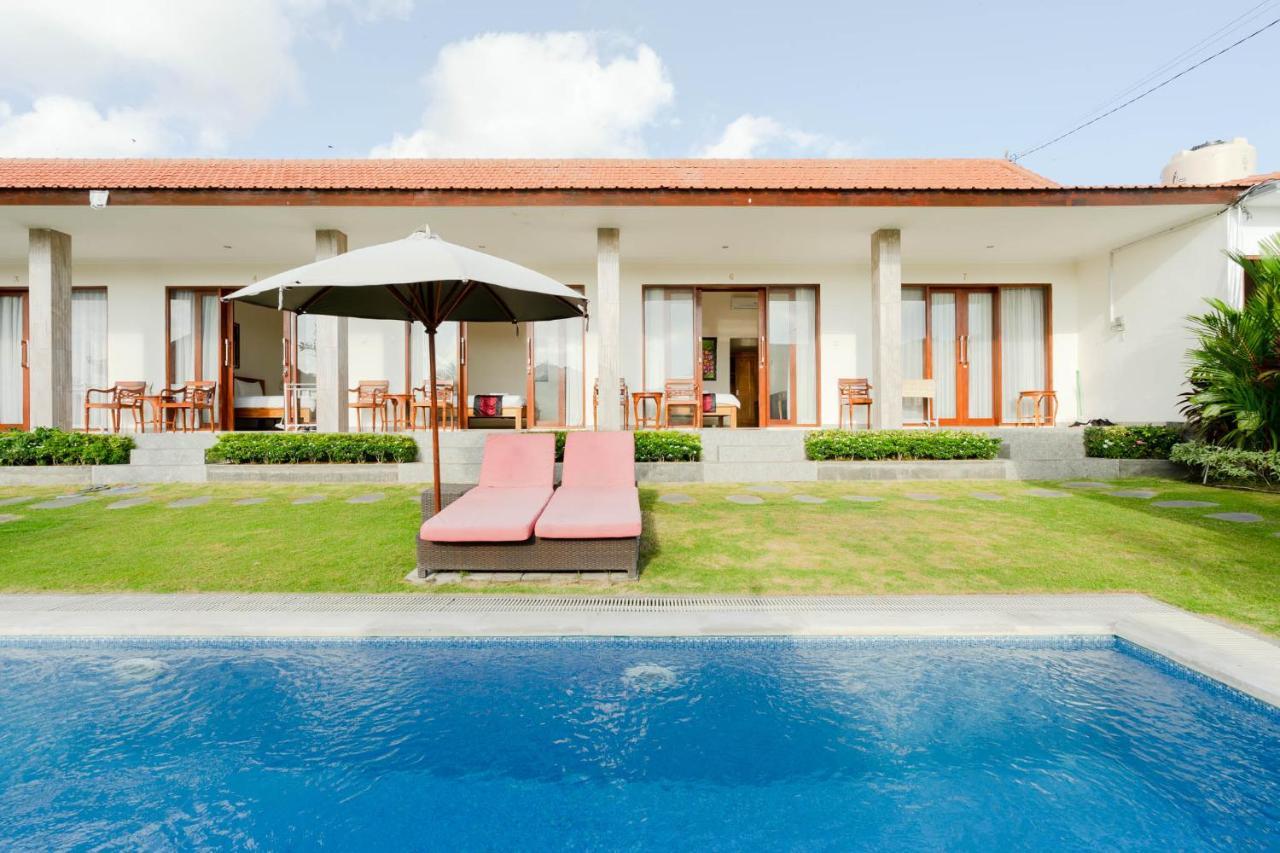 Rara Guesthouse Canggu Buitenkant foto