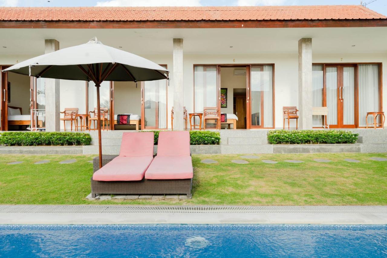Rara Guesthouse Canggu Buitenkant foto